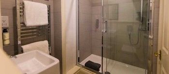 Отель The Norfolk Mead 4*